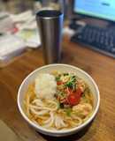 おろし冷しうどん　梅トマチキンを乗せて