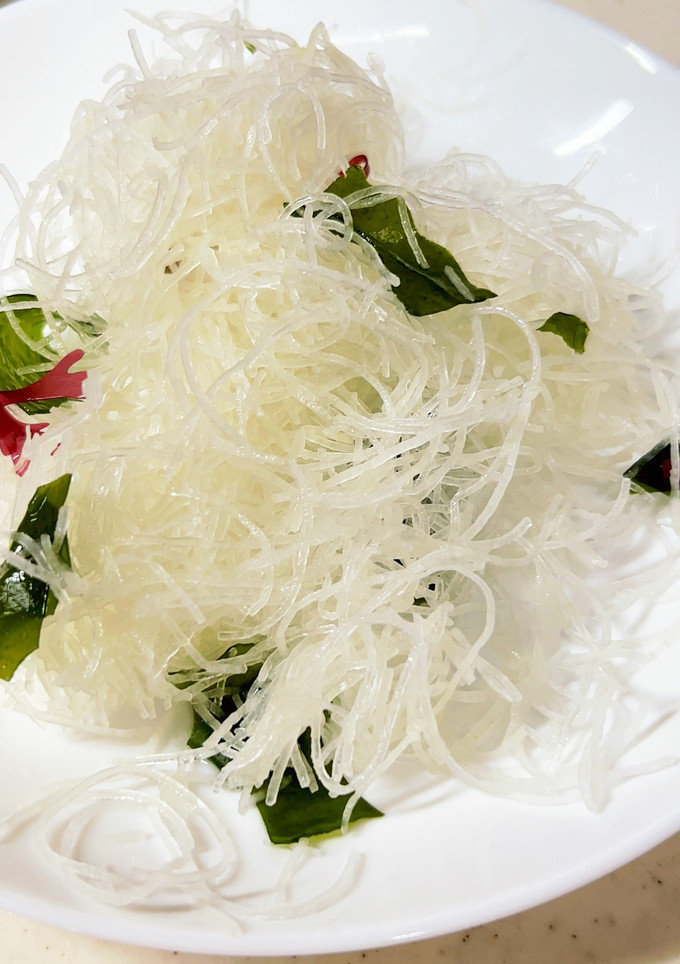 大根のつまと油揚げの味噌汁^^-レシピのメイン写真