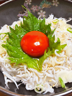 しらす丼の漬け卵黄のせ-レシピのメイン写真