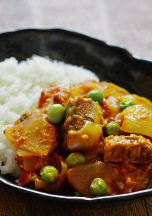 旬のグリーンピースを使って！彩りカレー-レシピのメイン写真