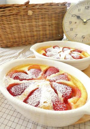 順番に混ぜるだけ！いちごのクラフティ-レシピのメイン写真