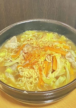 サッポロ一番みそラーメン・焦がしニンニク-レシピのメイン写真