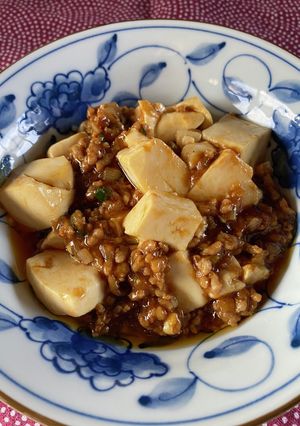 玉ねぎの芽や茎を使った麻婆豆腐(中辛)-レシピのメイン写真
