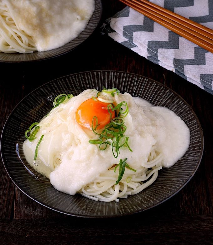 まるで和風カルボナーラ♪とろろそうめん by ♪♪maron