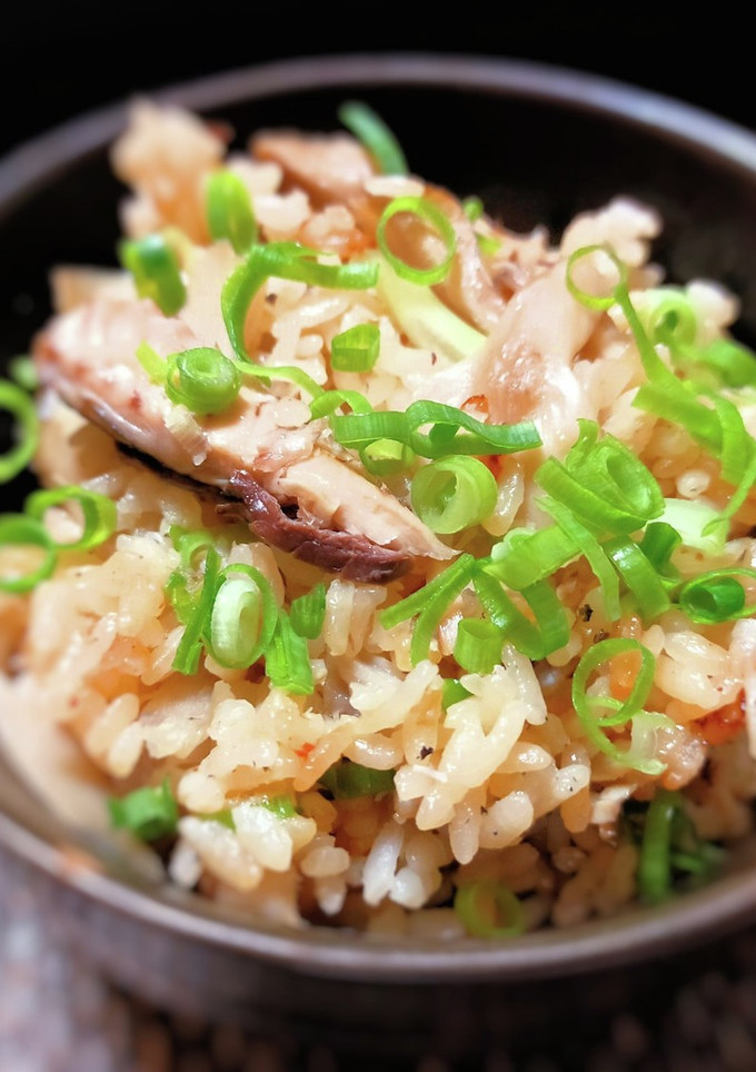 缶詰簡単！！舞茸とサバ缶の炊き込みご飯-レシピのメイン写真