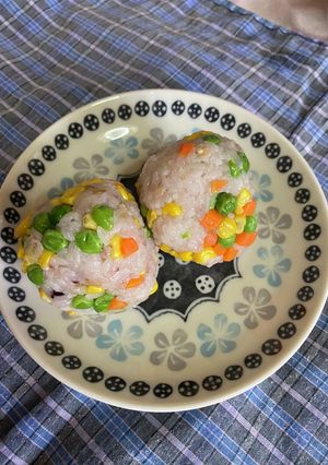 簡単ミックスベジタブルおにぎり-レシピのメイン写真