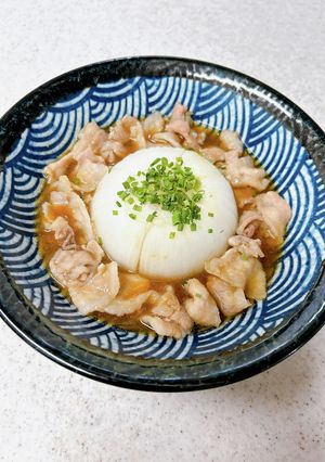 某豚丼風♪新玉ねぎの簡単レンジ蒸し-レシピのメイン写真
