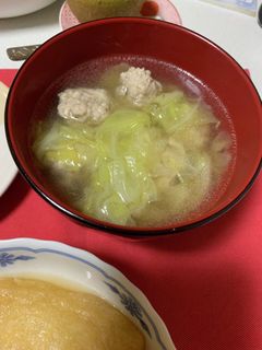 春キャベツと鶏団子のうま塩スープ-レシピのメイン写真