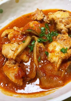 鶏もも肉とキノコのトマト煮込み-レシピのメイン写真