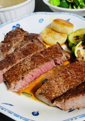 ミディアムレアのステーキ(焼き方)-レシピのメイン写真