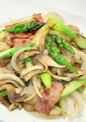 時短簡単！アスパラと舞茸のベーコン炒め-レシピのメイン写真