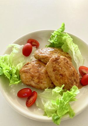 鶏ひき肉のチーズインハンバーグ-レシピのメイン写真