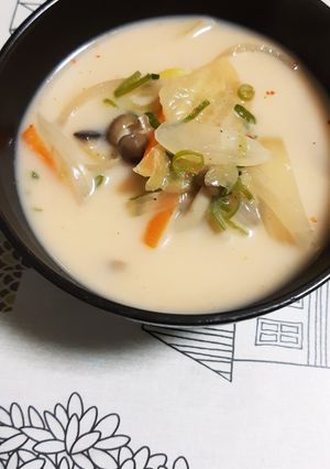 牛乳でまろやか♪キムチのミルクスープ-レシピのメイン写真