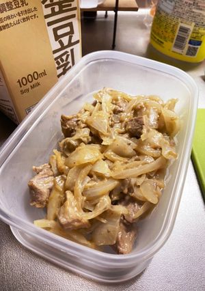 クリームシチューの素で！豚肉炒め-レシピのメイン写真
