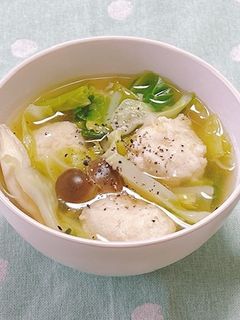 【汁物】キャベツと鶏だんごのスープ-レシピのメイン写真