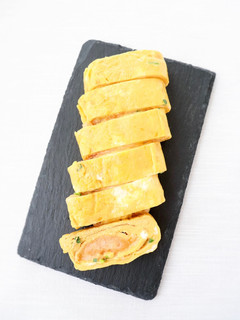 ご飯・おつまみに【明太チーズ入り卵焼き】-レシピのメイン写真