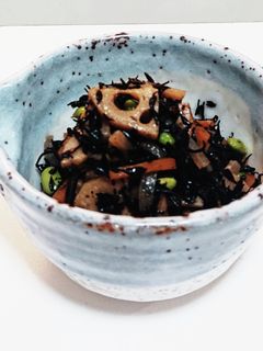 【ひじきの煮物】モイスチャークリーム3☆2本セット ☆ひじきの煮物☆ by ☆栄養士のれしぴ☆ 【クックパッド】 簡単