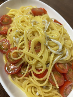 ワンパン簡単シラスとトマトの和風パスタ-レシピのメイン写真