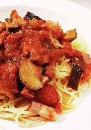 たっぷり茄子とベーコンのトマトパスタ-レシピのメイン写真