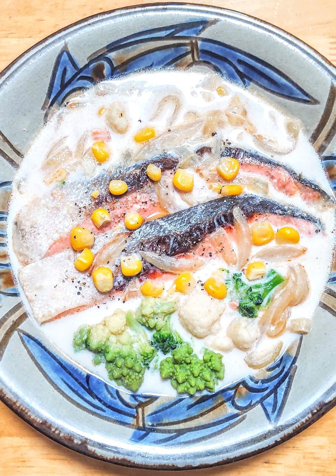 鮭と玉ネギとコーンのクリーム煮-レシピのメイン写真