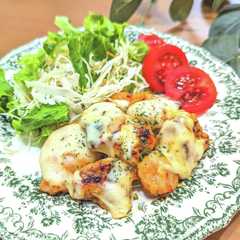 รูปของ 【簡単】とろ〜りチーズの鶏のオーロラ焼き