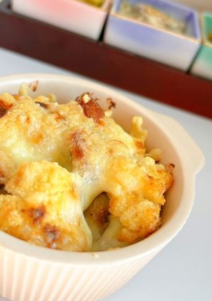 カリフラワーとサワークリームのチーズ焼き-レシピのメイン写真