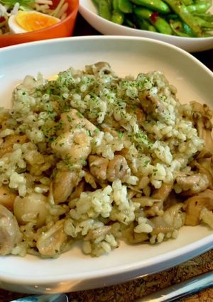 市販ソースで鶏と舞茸のバジル混ぜご飯-レシピのメイン写真