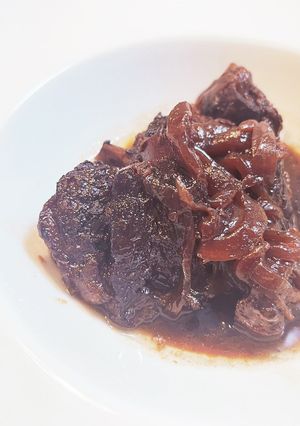 スペアリブの赤ワイン煮　圧力鍋でトロトロ-レシピのメイン写真