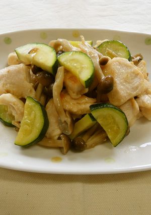 鶏肉とズッキーニの柚子こしょう炒め-レシピのメイン写真