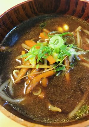 モヤシたっぷりの赤だし味噌汁-レシピのメイン写真