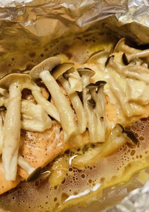 チーズがいい仕事してます！鮭のホイル焼き-レシピのメイン写真