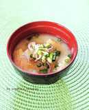新たまねぎと油揚げのお味噌汁