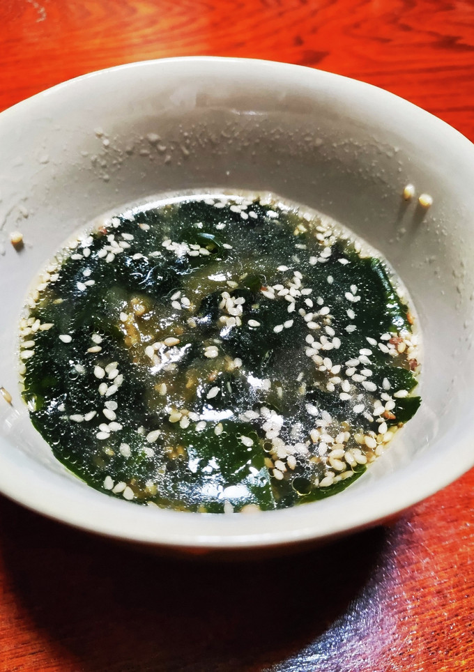 とろろ昆布とわかめのスープ-レシピのメイン写真