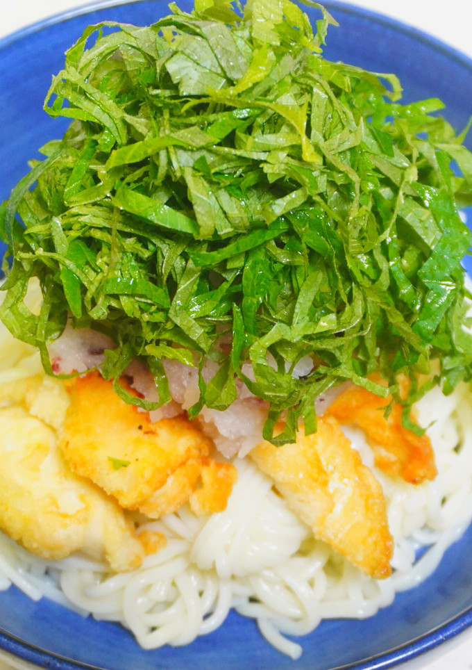大葉たっぷり梅おろしと冷たいとり天うどん-レシピのメイン写真