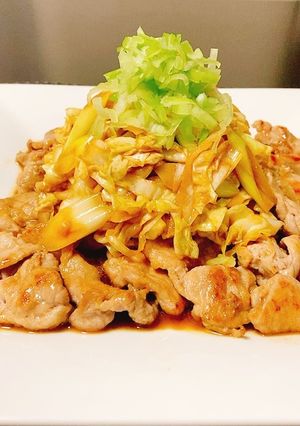 味噌とごま油香る♪豚肉のネギキャベソース-レシピのメイン写真
