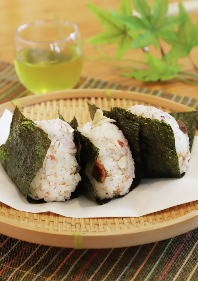新しょうがと焼き魚のおにぎり-レシピのメイン写真