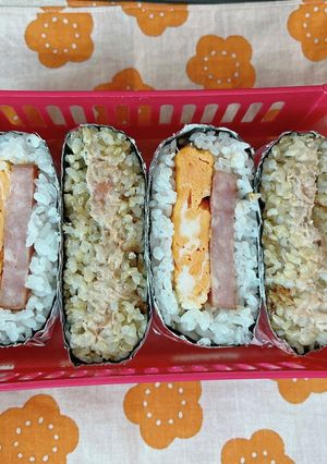 梅ツナマヨおにぎらず-レシピのメイン写真