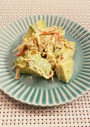アボカドとカニカマで♪簡単マヨ和え-レシピのメイン写真