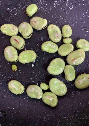そら豆は茹でるより炒める方が美味しい！！-レシピのメイン写真