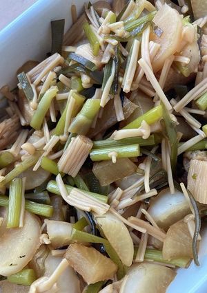 ニンニクの芽入り、大根とエノキの醤油煮-レシピのメイン写真