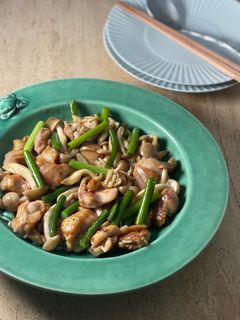 *鶏肉ときのこ、にんにくの芽の中華炒め*-レシピのメイン写真