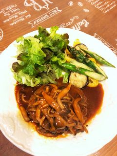 簡単 キノコの煮込みハンバーグ-レシピのメイン写真