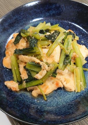 とりむね肉と小松菜のみそバター焼き-レシピのメイン写真