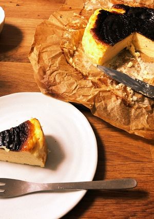 バスクチーズケーキ-レシピのメイン写真