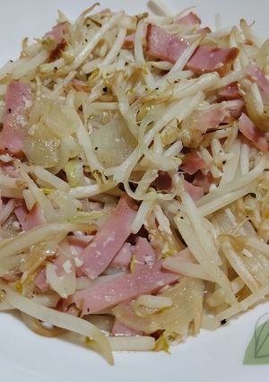 もやしとベーコンの塩麹炒め-レシピのメイン写真