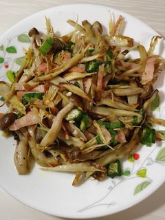 ごぼうとベーコンの炒めもの-レシピのメイン写真