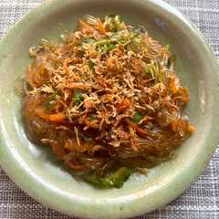 A picture of 牛出汁チャプチェ.