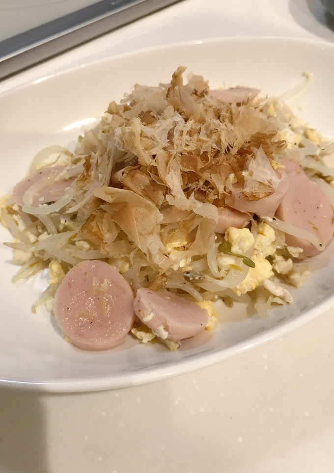 簡単魚肉ソーセージと玉子のもやし炒め-レシピのメイン写真