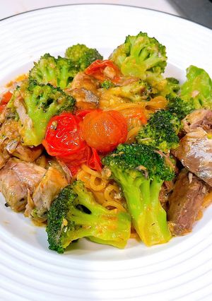 鯖缶(水煮缶)で激うまペペロンチーノ！-レシピのメイン写真