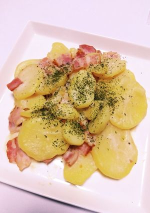 もう一品に！簡単じゃがベーコンのミルク煮-レシピのメイン写真